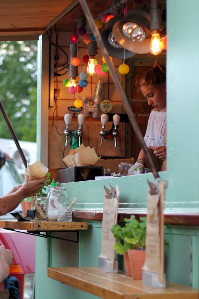 QR Code in street food hubs